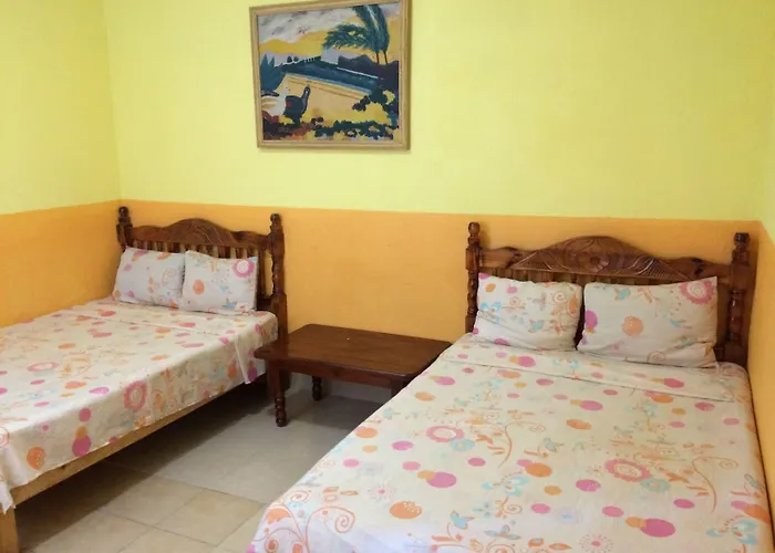 Hotel Salinas 3*
